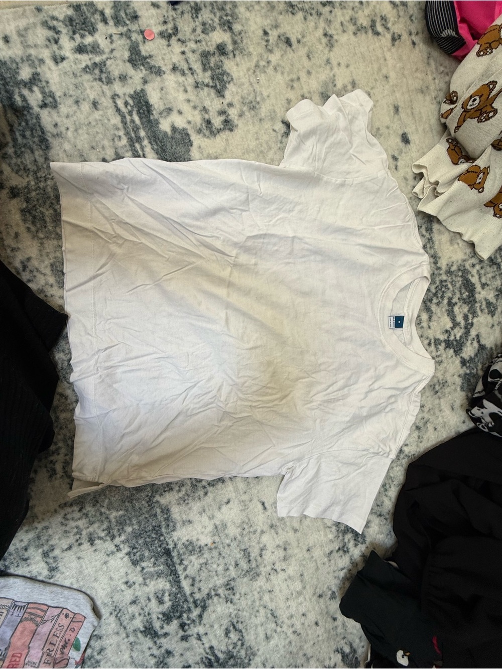 Old Navy White Crewneck Tee